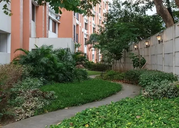 Angsana Breeze At Paseo Pinas Apartment *